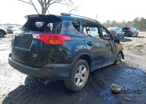 2014 Toyota Rav4 Xle z USA, uszkodzony, nr VIN 2T3RFREV5EW179055